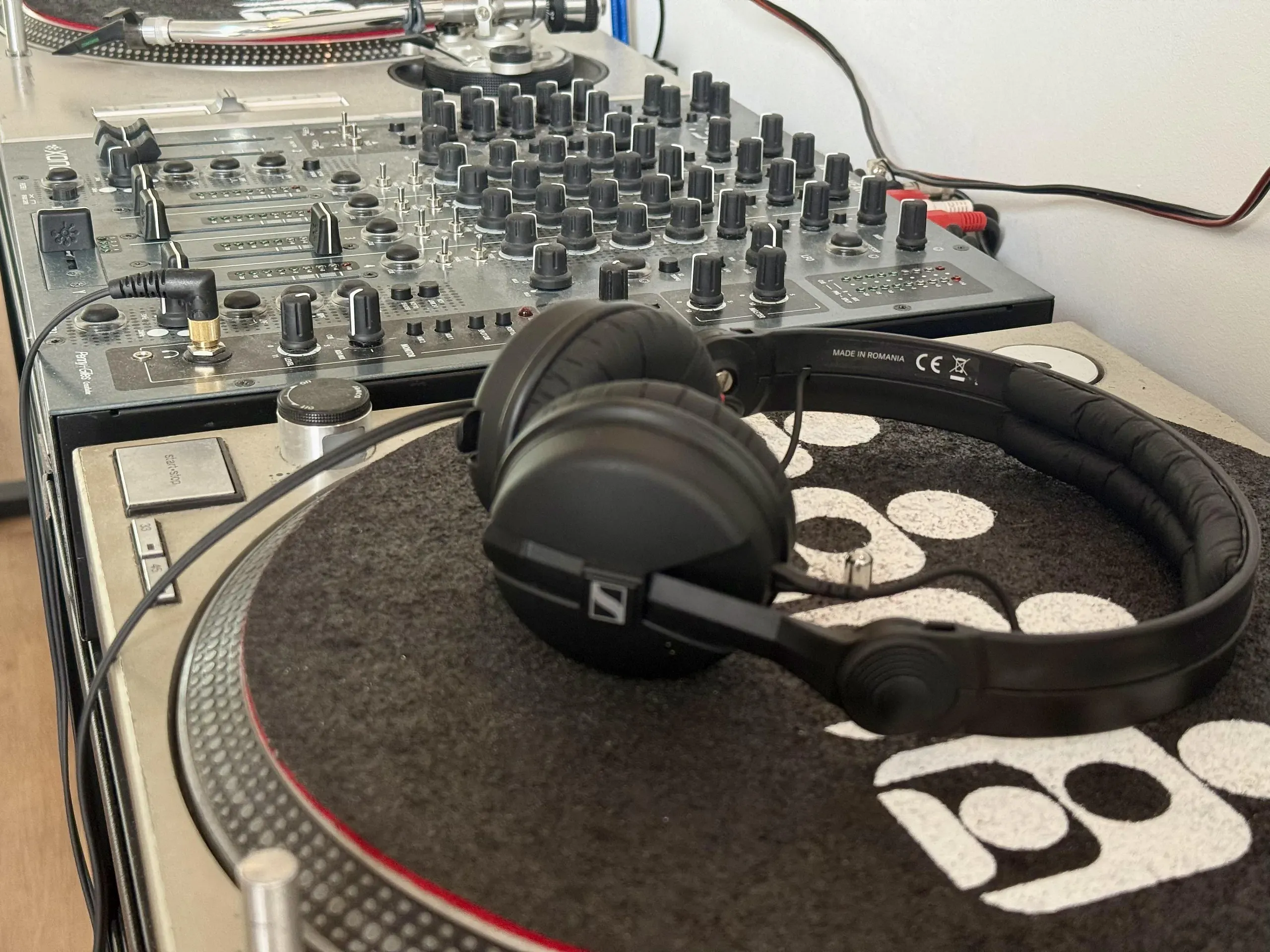 Technics turntable, mixer and headphones